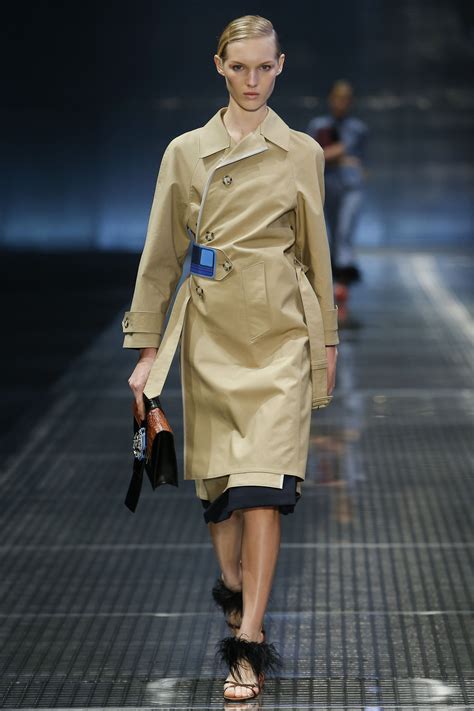 prada hemd for all seasons|Prada summer outfits.